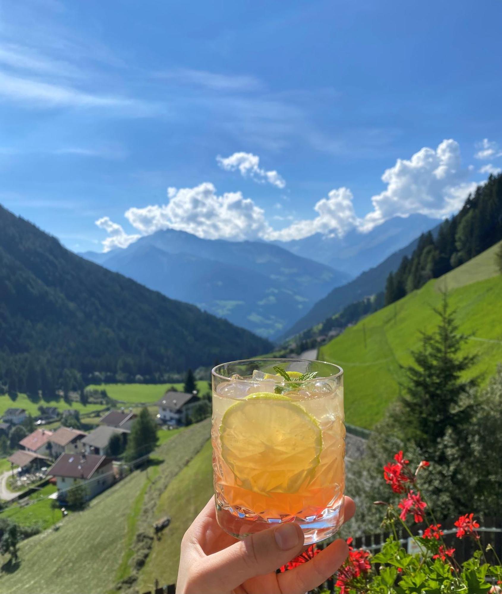 Hotel Jaegerhof سان ليوناردو إن باسيريا المظهر الخارجي الصورة