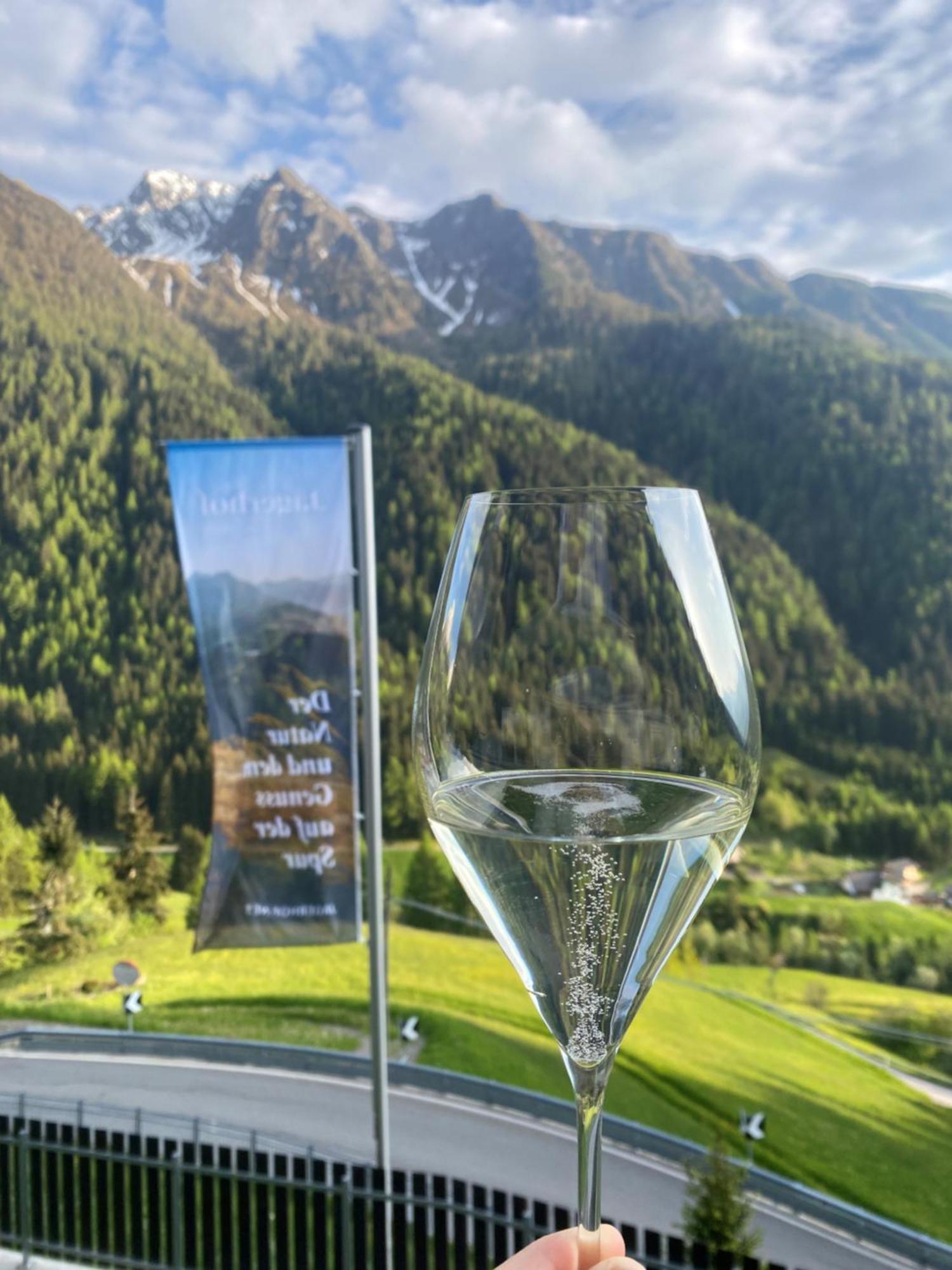 Hotel Jaegerhof سان ليوناردو إن باسيريا المظهر الخارجي الصورة