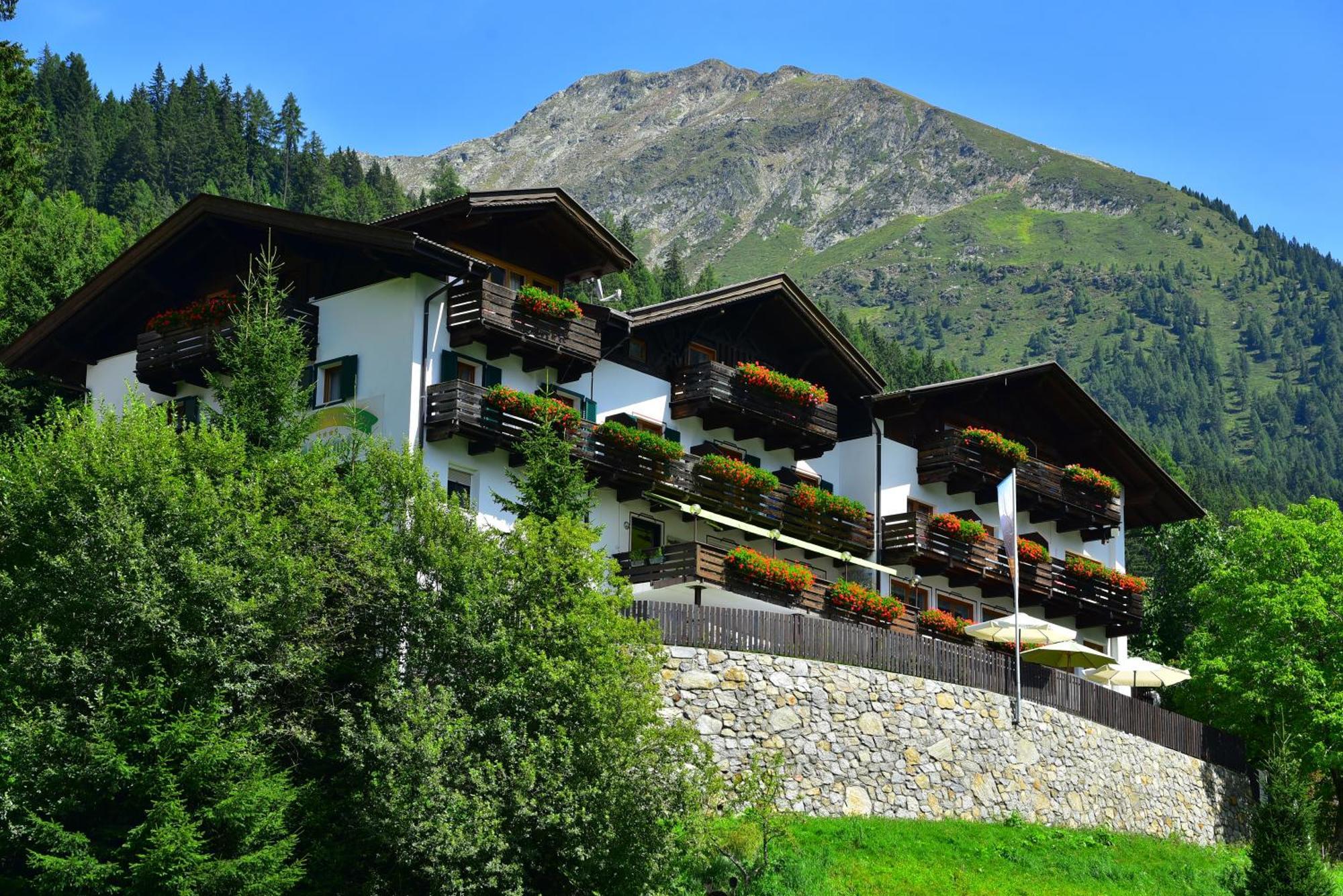 Hotel Jaegerhof سان ليوناردو إن باسيريا المظهر الخارجي الصورة